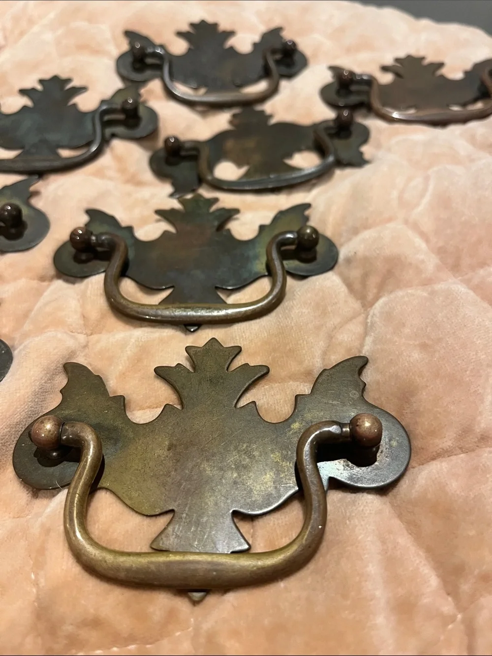 Vintage-Inspired Brass Leaf Pull Handles in Aged Patina - Set of 8.